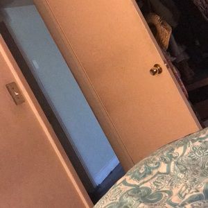 Meet your Posher, Renell